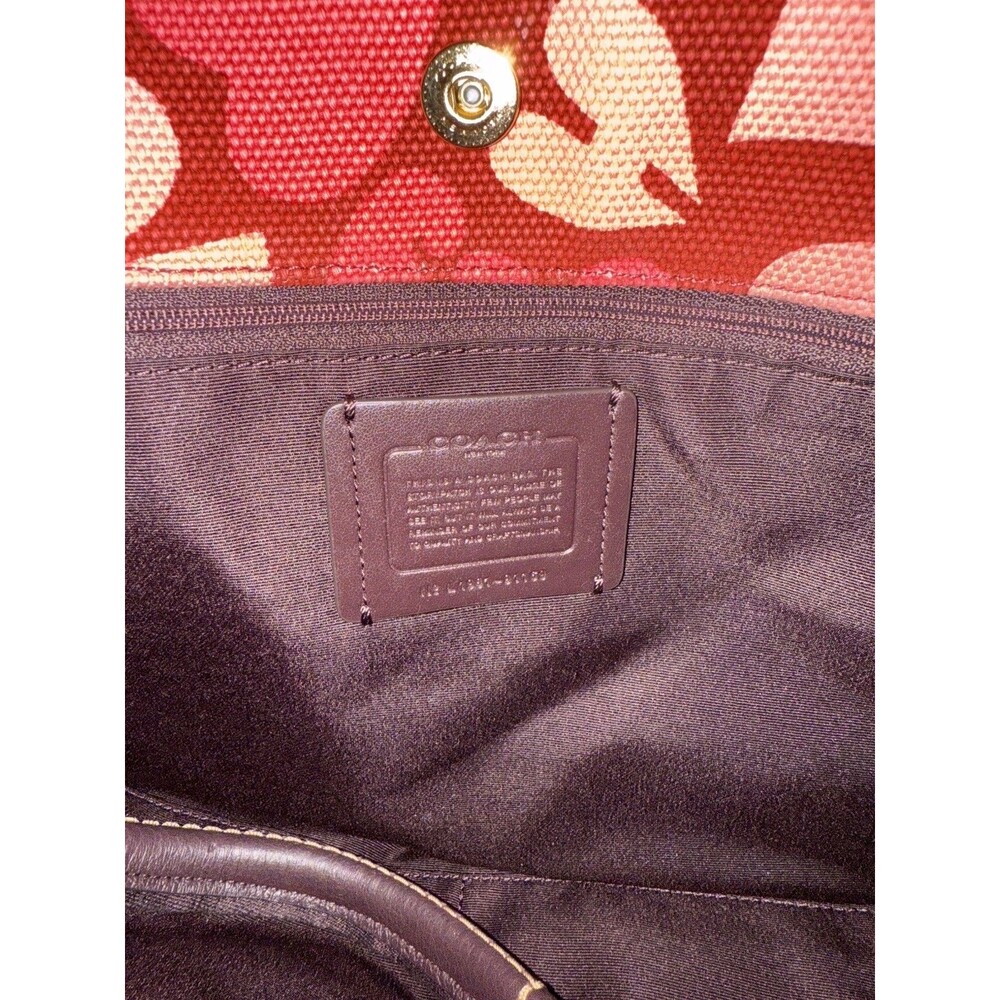 NEW NWT Coach HEARTS Print Canvas Tote Shoulder Bag 91169 Purse Handbag Pink Red - Picture 3 of 3